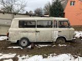 Barkas B1000 - 8-Sitzer Autos bis 5.000 Euro