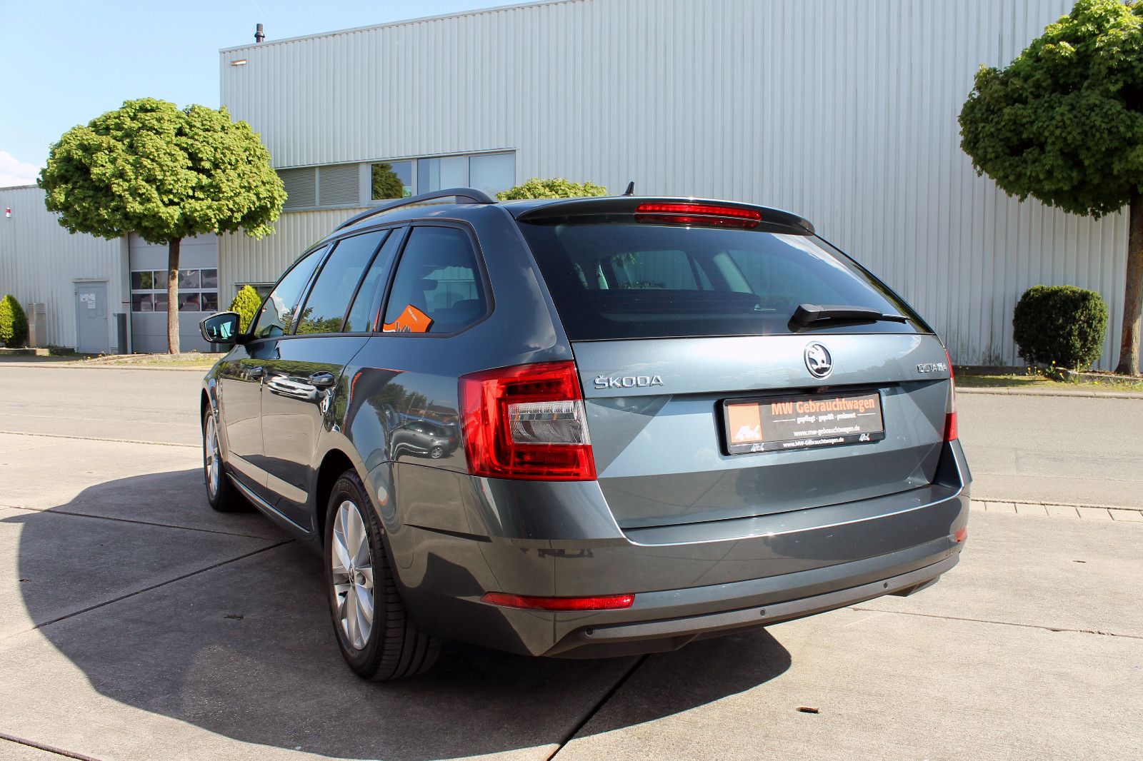 Fahrzeugabbildung SKODA Octavia Combi 1.5TSI Style CANTON ACC SHZ KAM BT