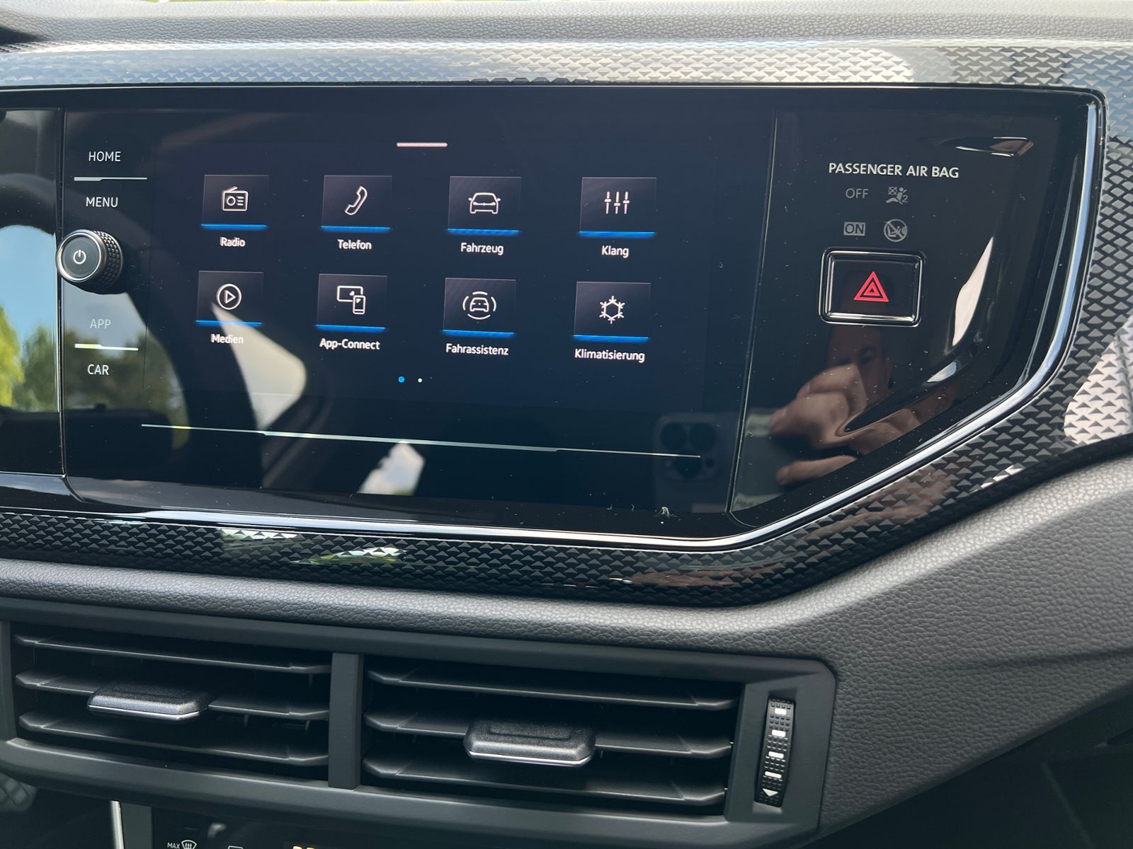 Fahrzeugabbildung Volkswagen Polo Life 1.0 *LED, Climatronic, Sitzhzg., AppCo