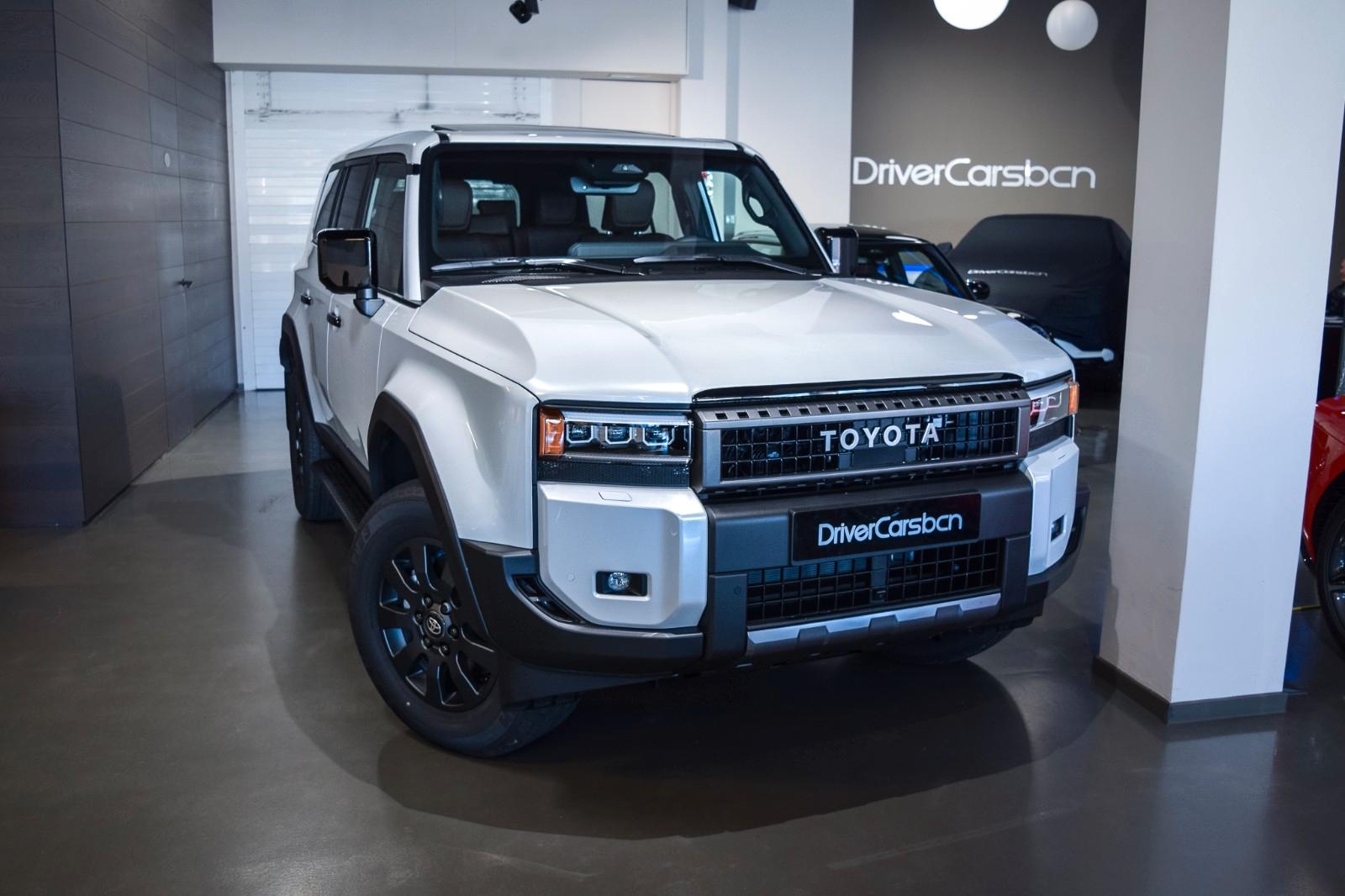 Toyota Land Cruiser VX HYBRID – 7 SEATS – MTM – MTS