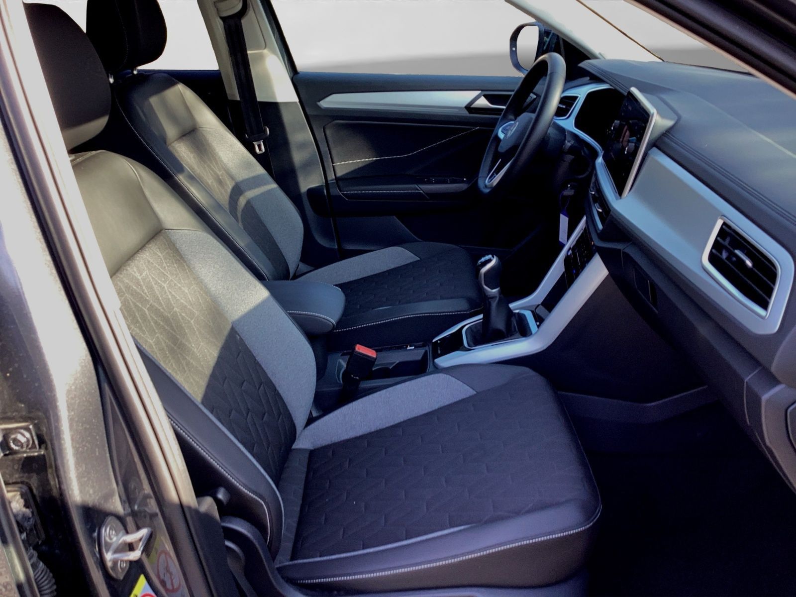 Volkswagen T-Roc - Bild 4