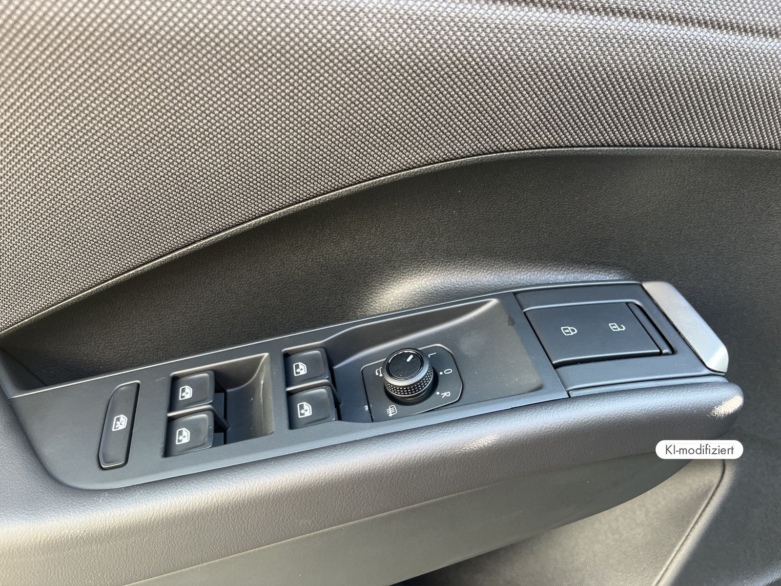 Volkswagen T-Roc - Bild 15