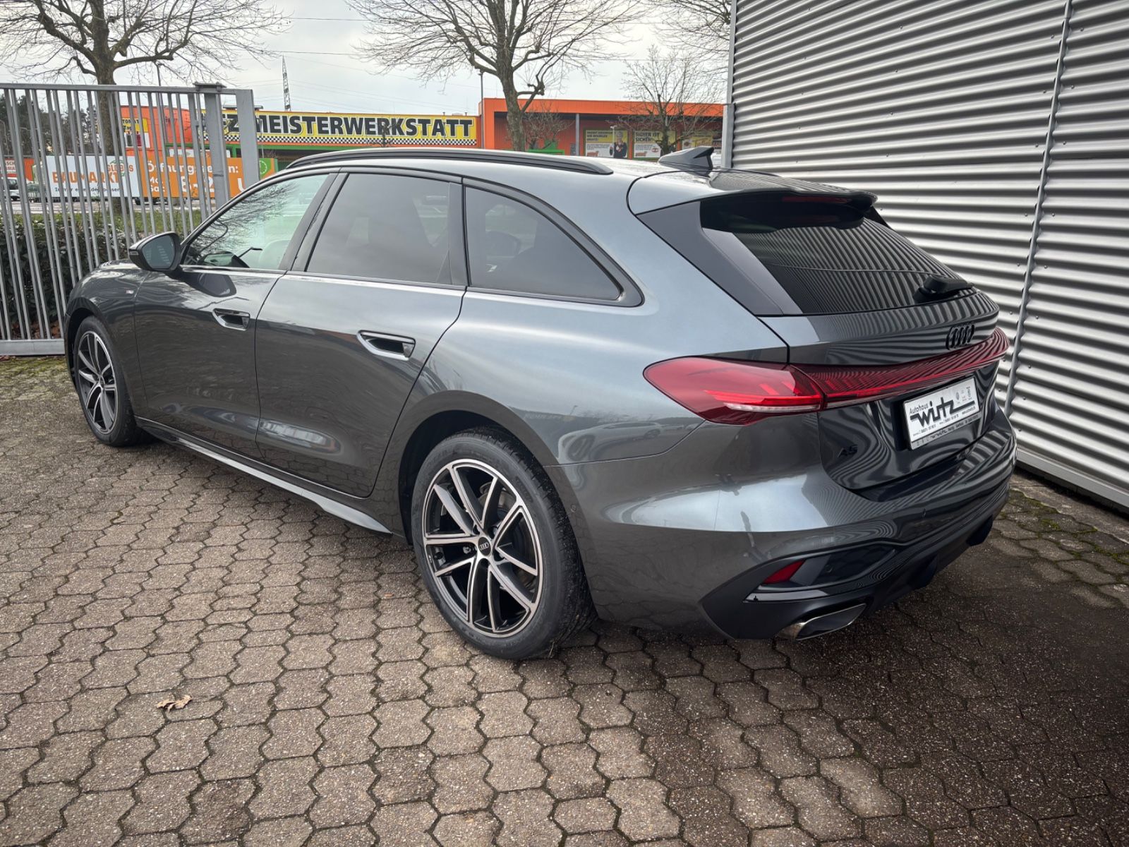 Fahrzeugabbildung Audi A5 Avant TFSI AHK ACC Kam