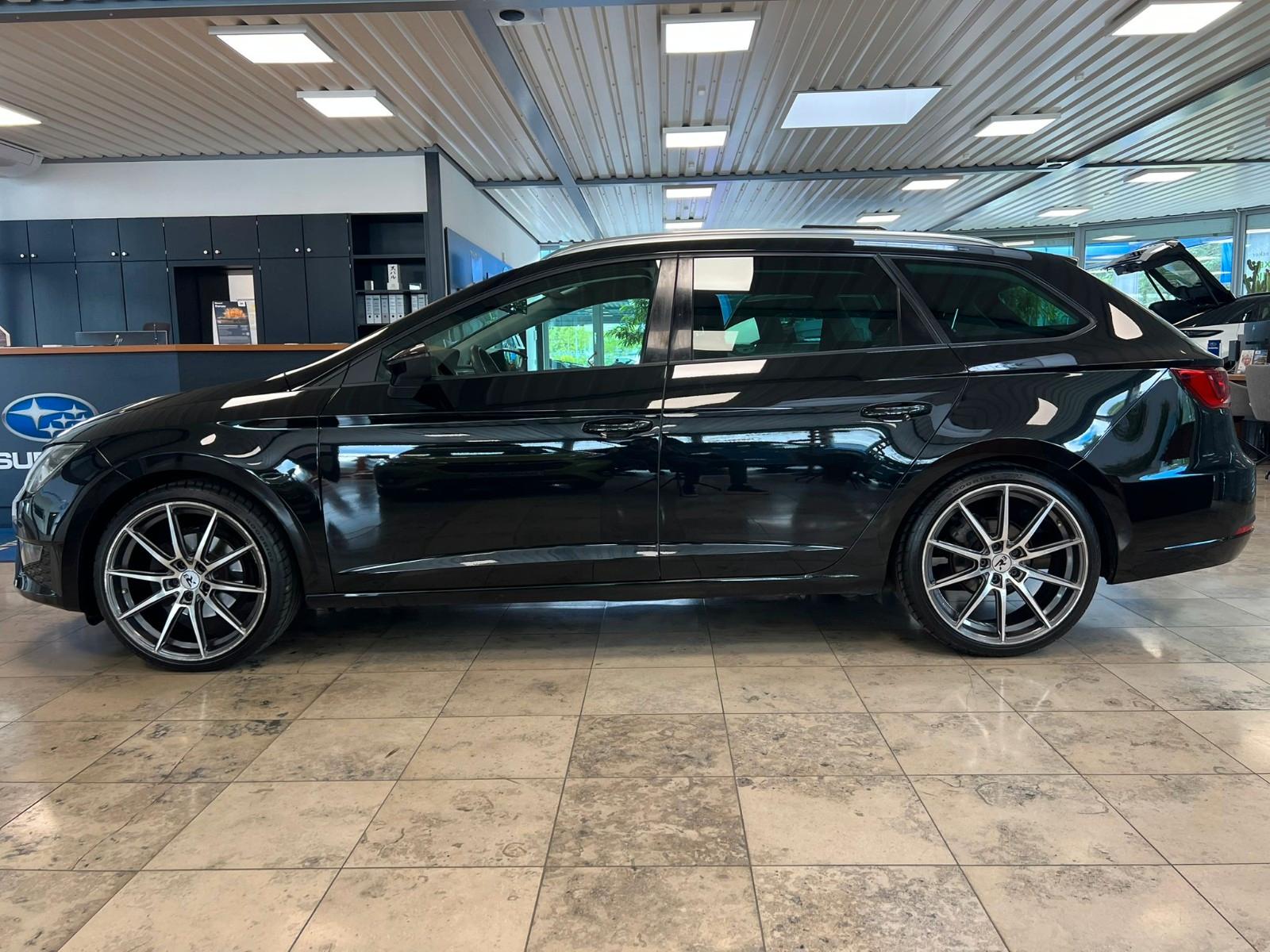 Seat Leon ST FR | AHK | Navi | LED | PDC