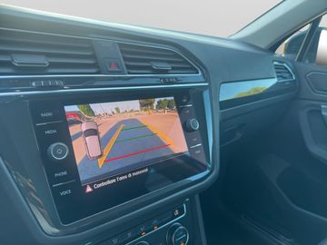 Volkswagen Tiguan - 11