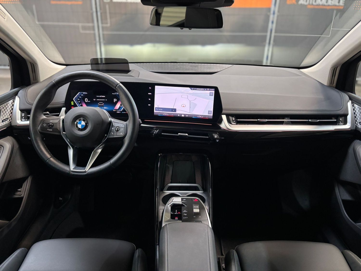 Fahrzeugabbildung BMW 218 Active Tourer Luxury Line Pano#HeadUp#H&K#Ka