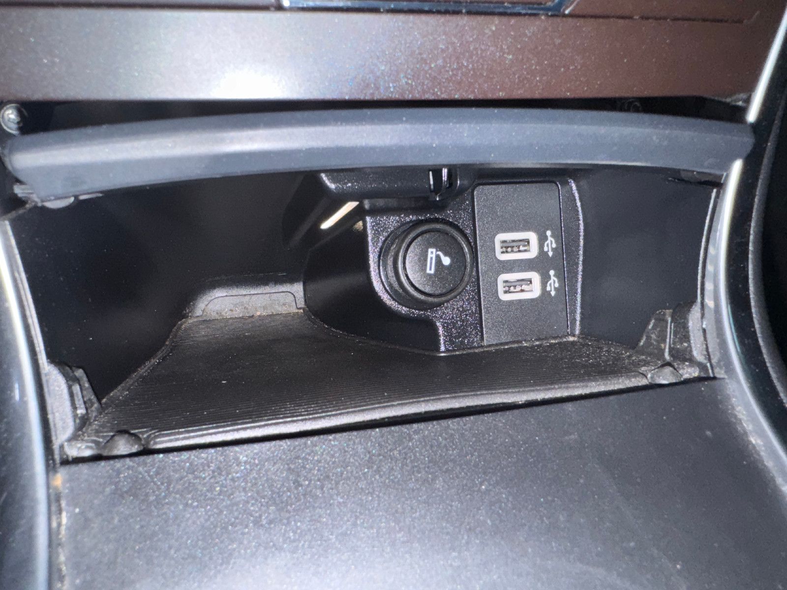 Fahrzeugabbildung Ford Galaxy TITANIUM SPORT AWD AUT 7-SITZER PANO VOLL