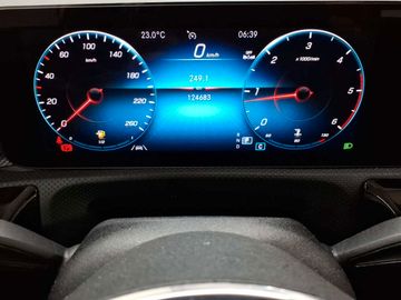 Mercedes CLA 200 - 11