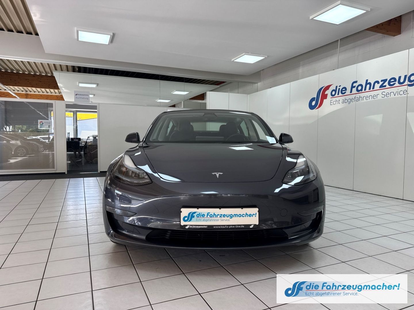 Fahrzeugabbildung Tesla Model 3 Long Range RWD Soundsystem ACC El. Heckk