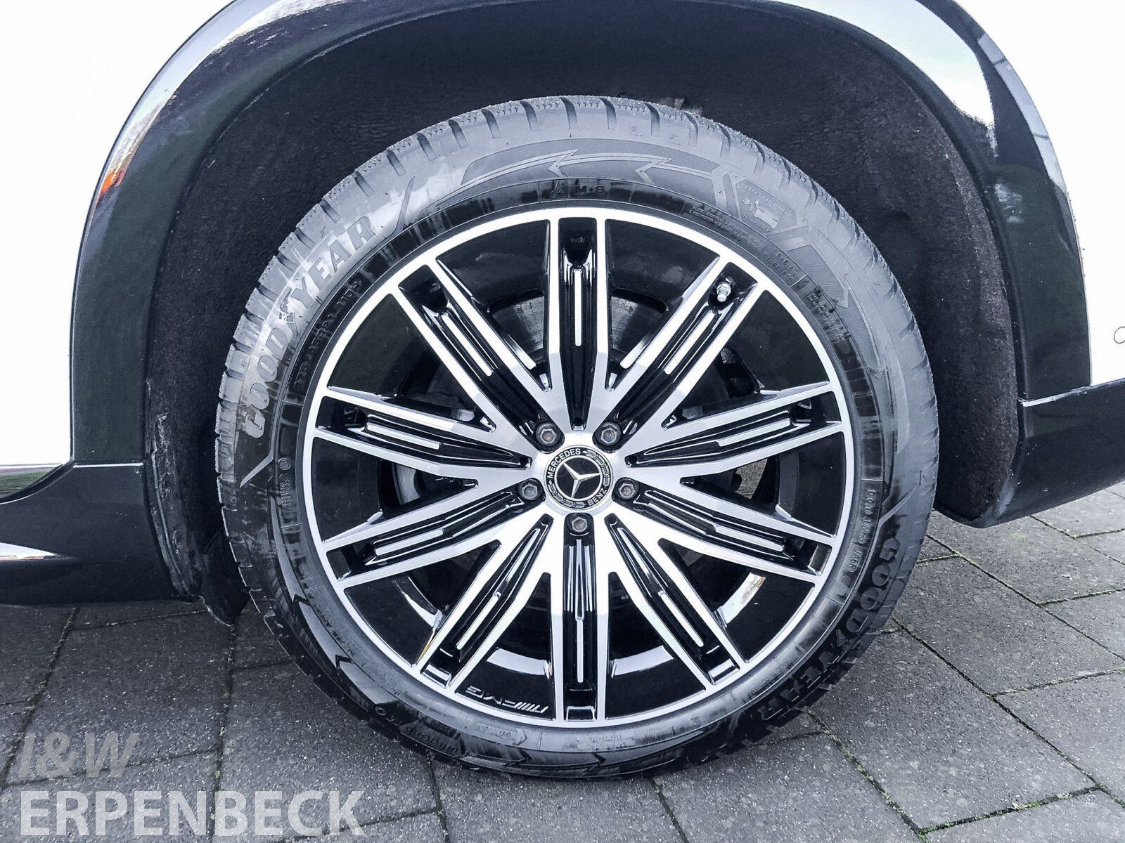 Fahrzeugabbildung Mercedes-Benz EQS SUV 500 AMG Line 4Matic