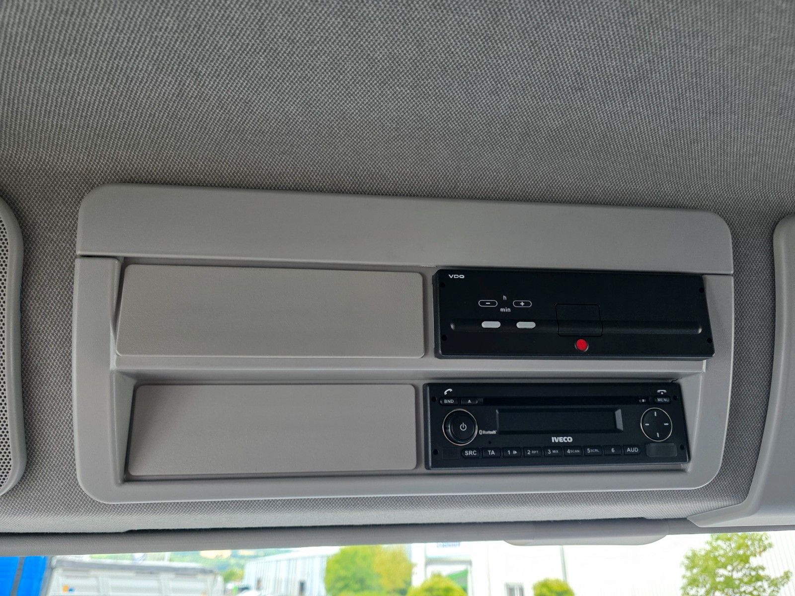 Fahrzeugabbildung Iveco Eurocargo ML120E25 LBW Palfinger 1.500kg