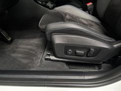 Fahrzeugabbildung BMW 218i Active Tourer M Sport -- AHK/Pano/HeadUp