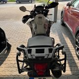 Triumph Tiger 1200 Alpine mit Seitenkoffersatz. - TRIUMPH FRANKFURT