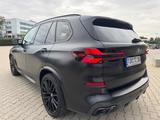BMW X5 M60 Individual Frozen Black / AHK/HUD uvm. - BMW X5 M60 Gebrauchtwagen