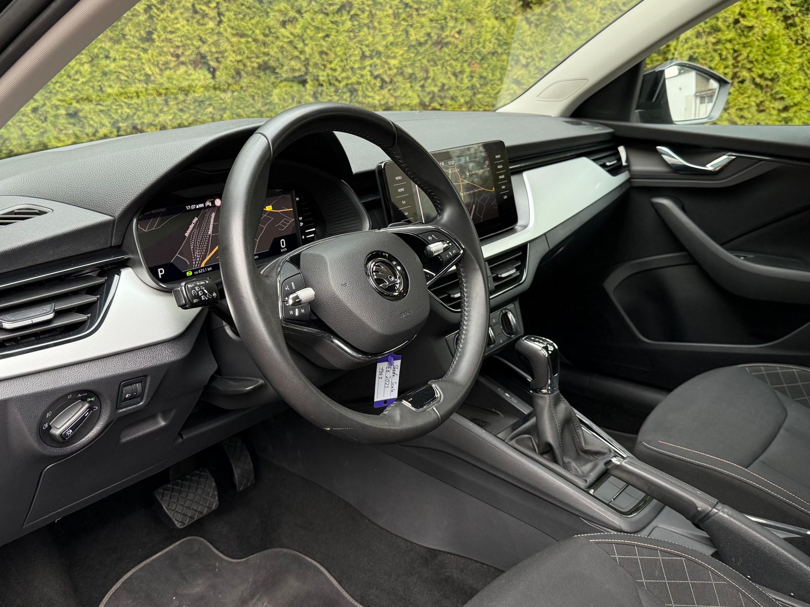 Fahrzeugabbildung SKODA Scala 1.0 TSI DSG Ambition LED+NAV+SHZ+VIRT+TEMP
