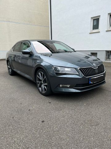 Skoda SKODA Superb 2.0 TDI DSG Style 110 KW 2017...