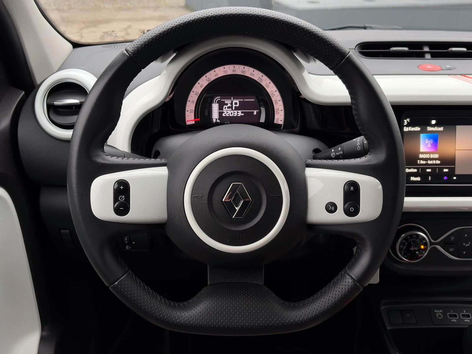 Fahrzeugabbildung Renault Twingo Vibes E Temp SHZ PDC R-Kam CarPlay Navi