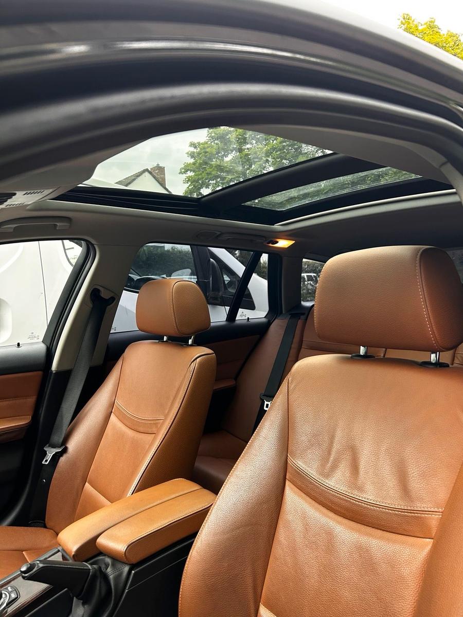BMW 320 2011 — photo 12