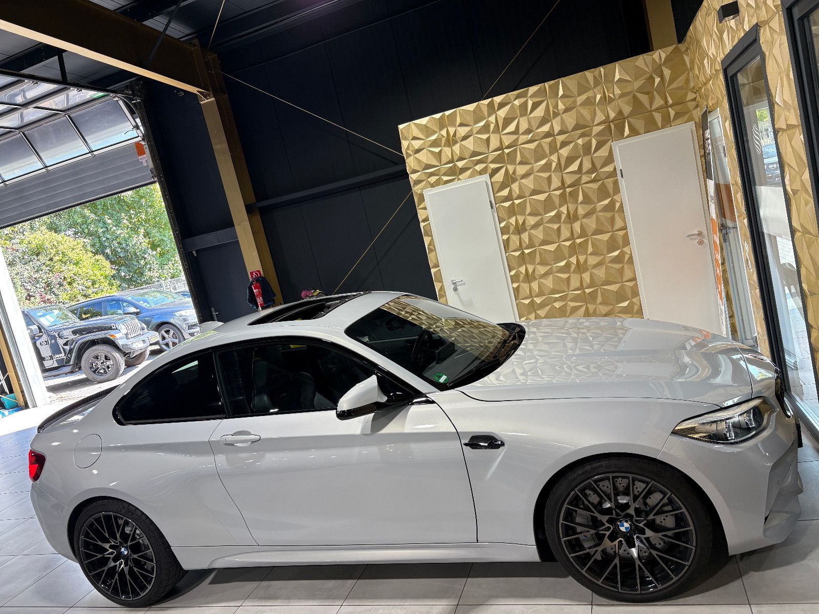 Fahrzeugabbildung BMW M2 Coupe Competition/MEMORY/CARBON/NAVI/PDC