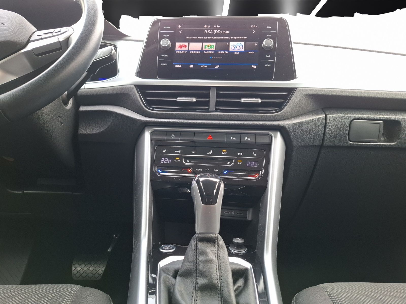 Fahrzeugabbildung Volkswagen T-Roc TSI Life  DSG LED Navi AID ACC RFK SH