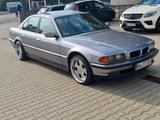 BMW bmw e38 730i V8 neu tuv H- kennzeichen - BMW 730 in Wiesbaden