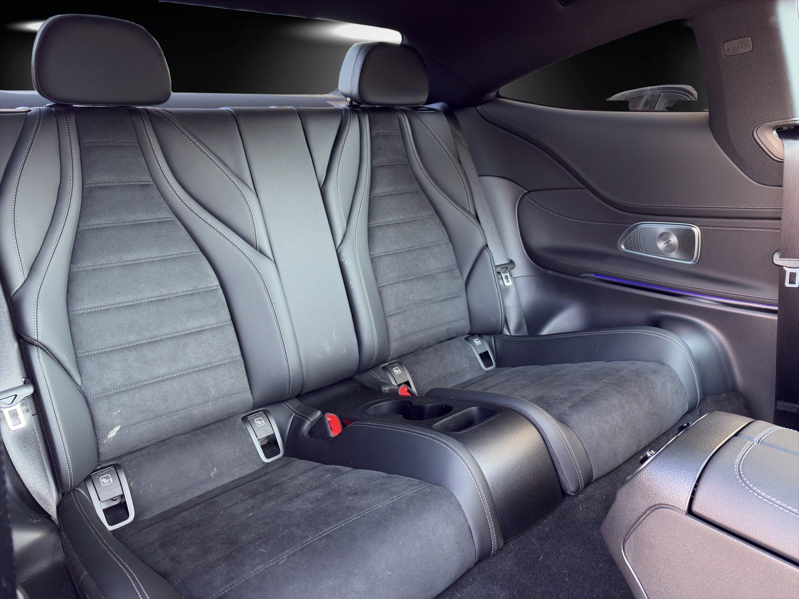 Fahrzeugabbildung Mercedes-Benz CLE 220 d Coupé AMG DigLight AHK 360° MEMORY