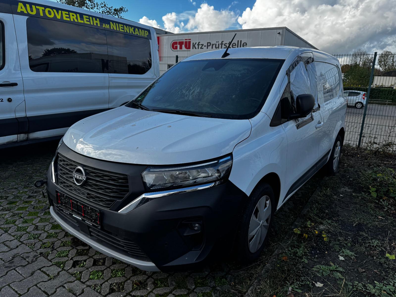 Nissan Townstar Armaturenbrett ist verbrannt