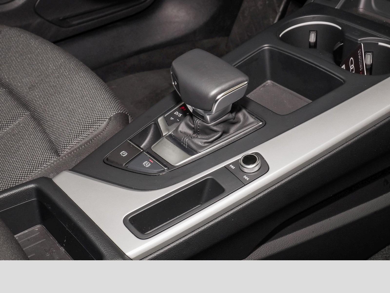 Audi A4 Avant 35 2.0 TDI S Line-MMI Navi Plus*AHK*Kam