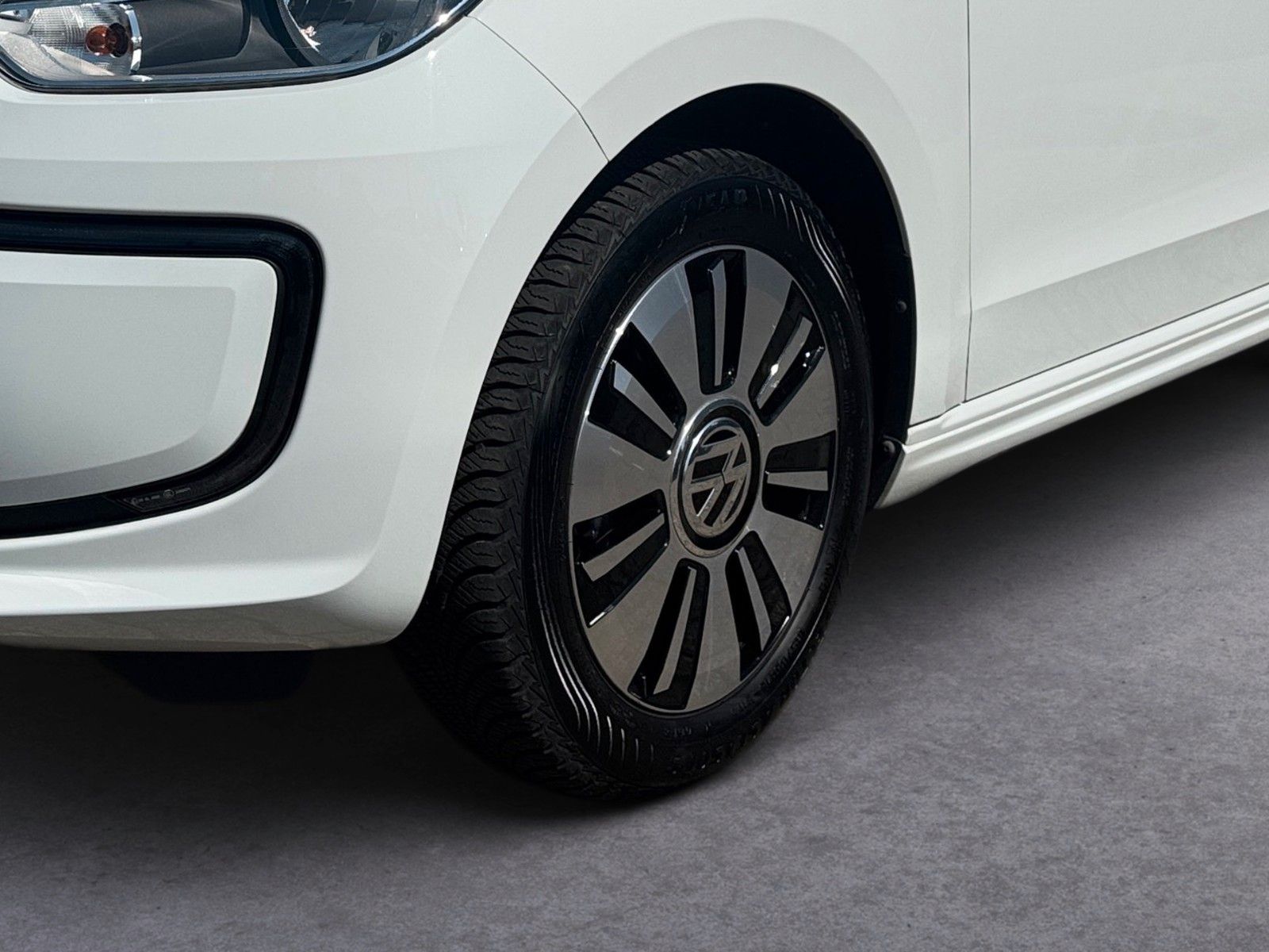 Fahrzeugabbildung Volkswagen e-up! high