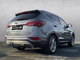 Hyundai Santa Fe 2.2 CRDi DPF - graue Hyundai SANTA FE