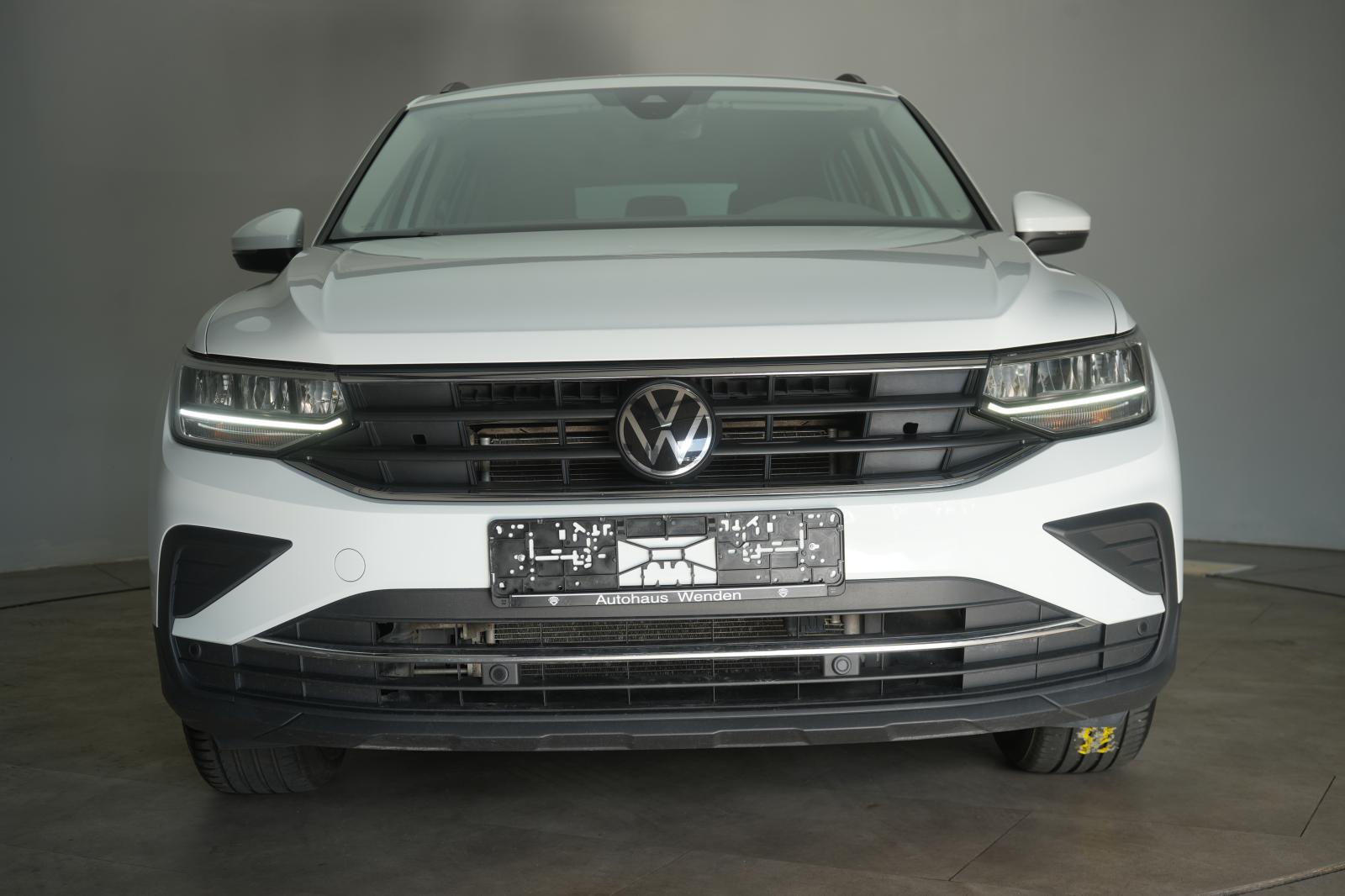 Volkswagen Tiguan 1.5 TSI DSG ACC/Kamera/Lane/AHK/