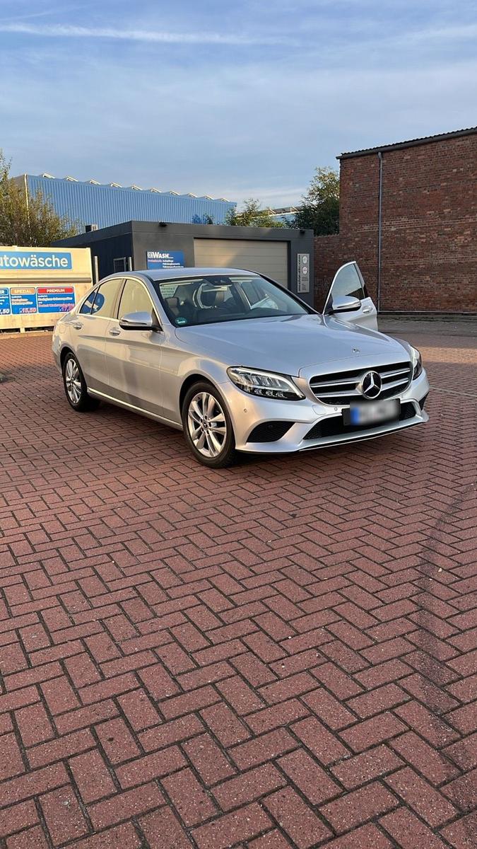 Mercedes-Benz C 180