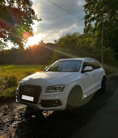 AUDI Q5 2.0 TDI 140kW S tronic quattro -
