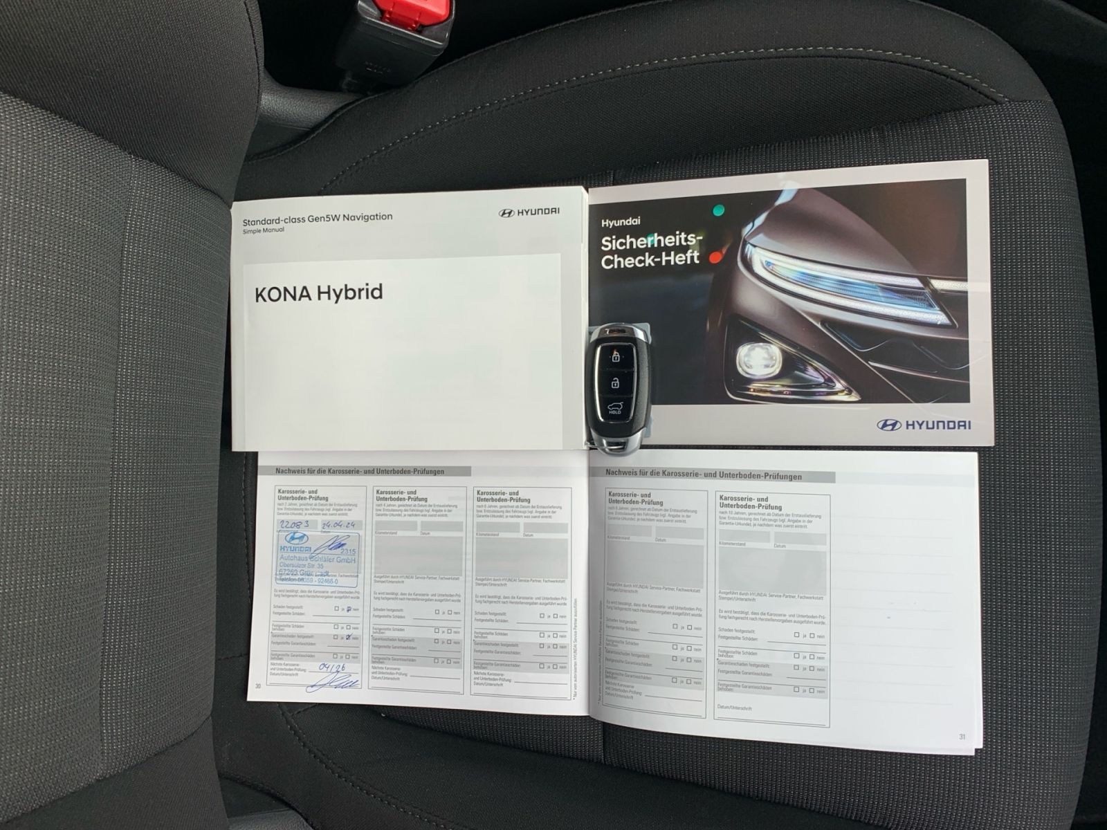 Fahrzeugabbildung Hyundai KONA 1.6 GDI Edition 30+ Hybrid LED Navi
