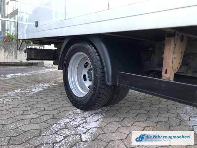 Fahrzeugabbildung Iveco Daily Koffer Radstd3750 50 C 15 3,0 L,1. Hand.60