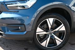 Fahrzeugabbildung Volvo XC40 Recharge Twin Pro AWD*360°*PANO*Google*ACC