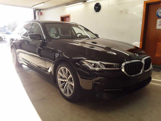 BMW 530 e Harman/Kardon AHK HUD LED LiveCockpit DAB