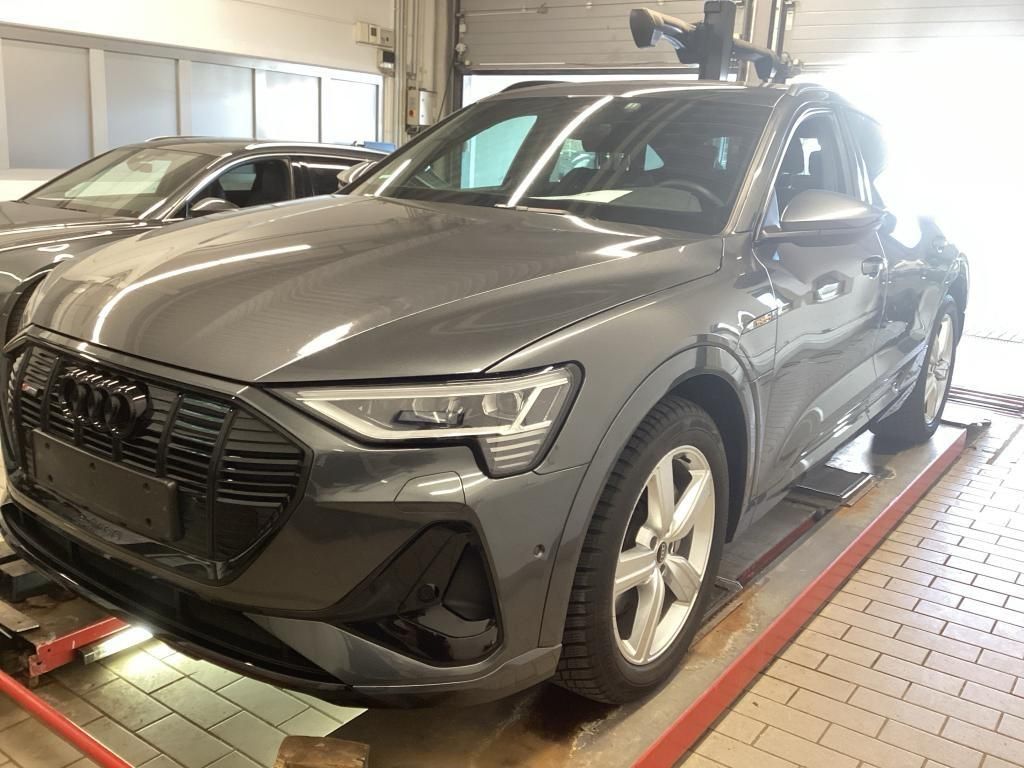 Image of Audi e-tron