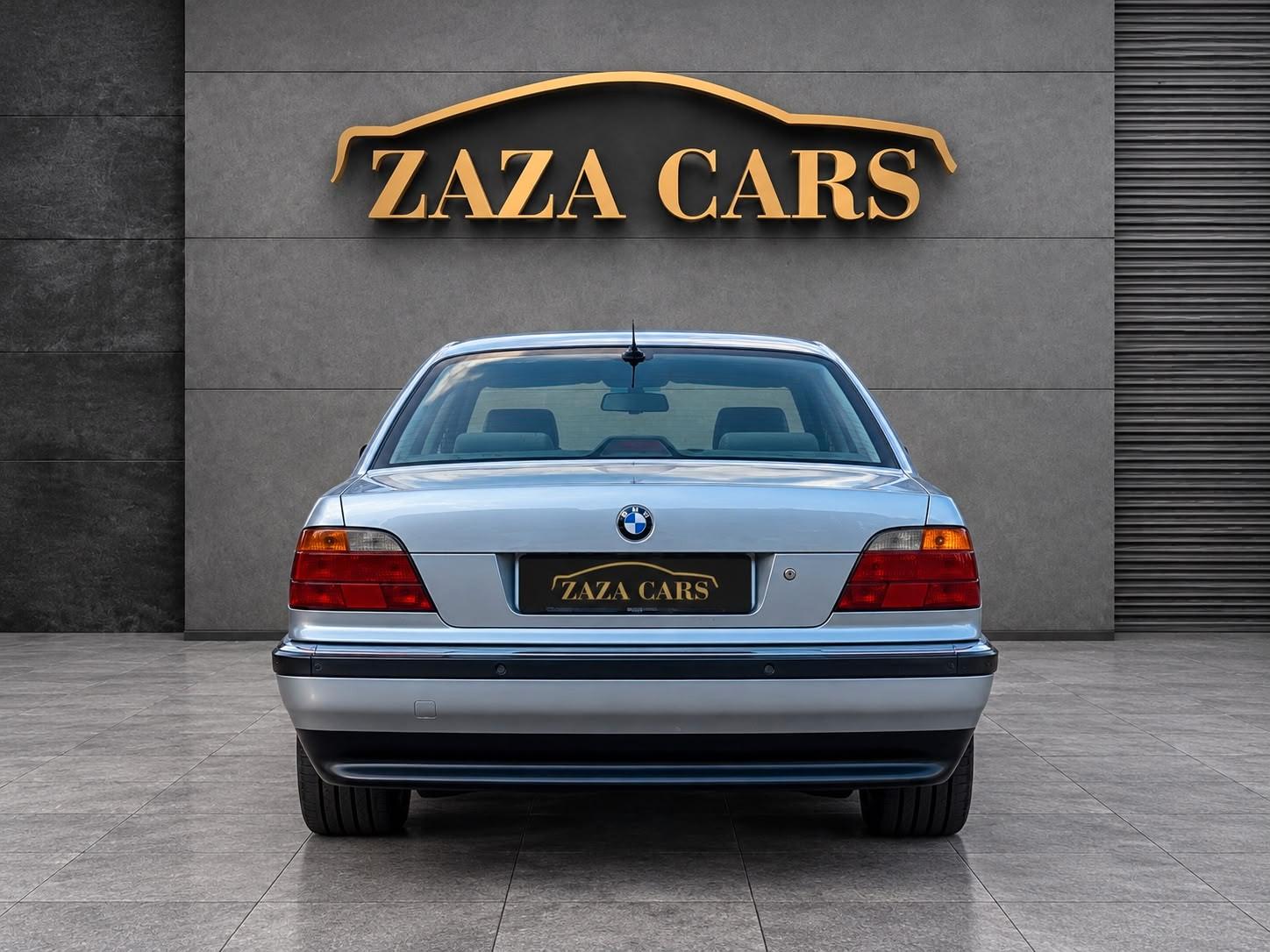 BMW 728i - 193 CV - BVA - ENTRETIEN COMPLET