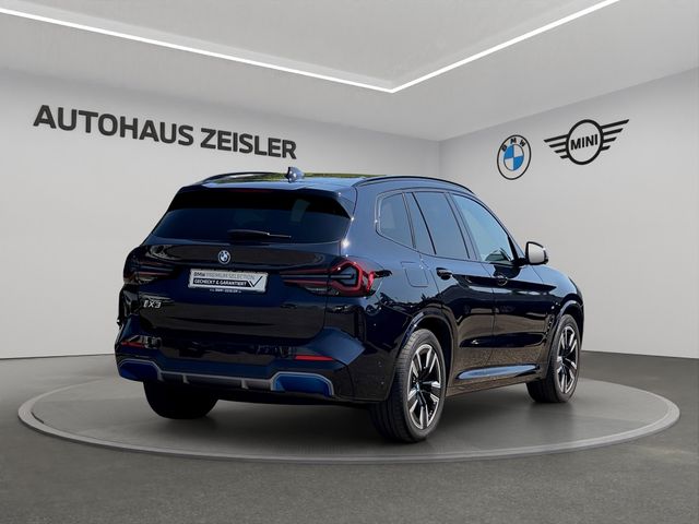 Foto Nummer 2: BMW iX3