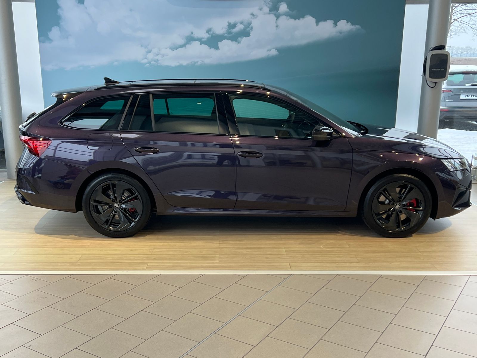 Fahrzeugabbildung SKODA Octavia Combi RS 2.0 TSI DSG *Panorama, AHK, Ind