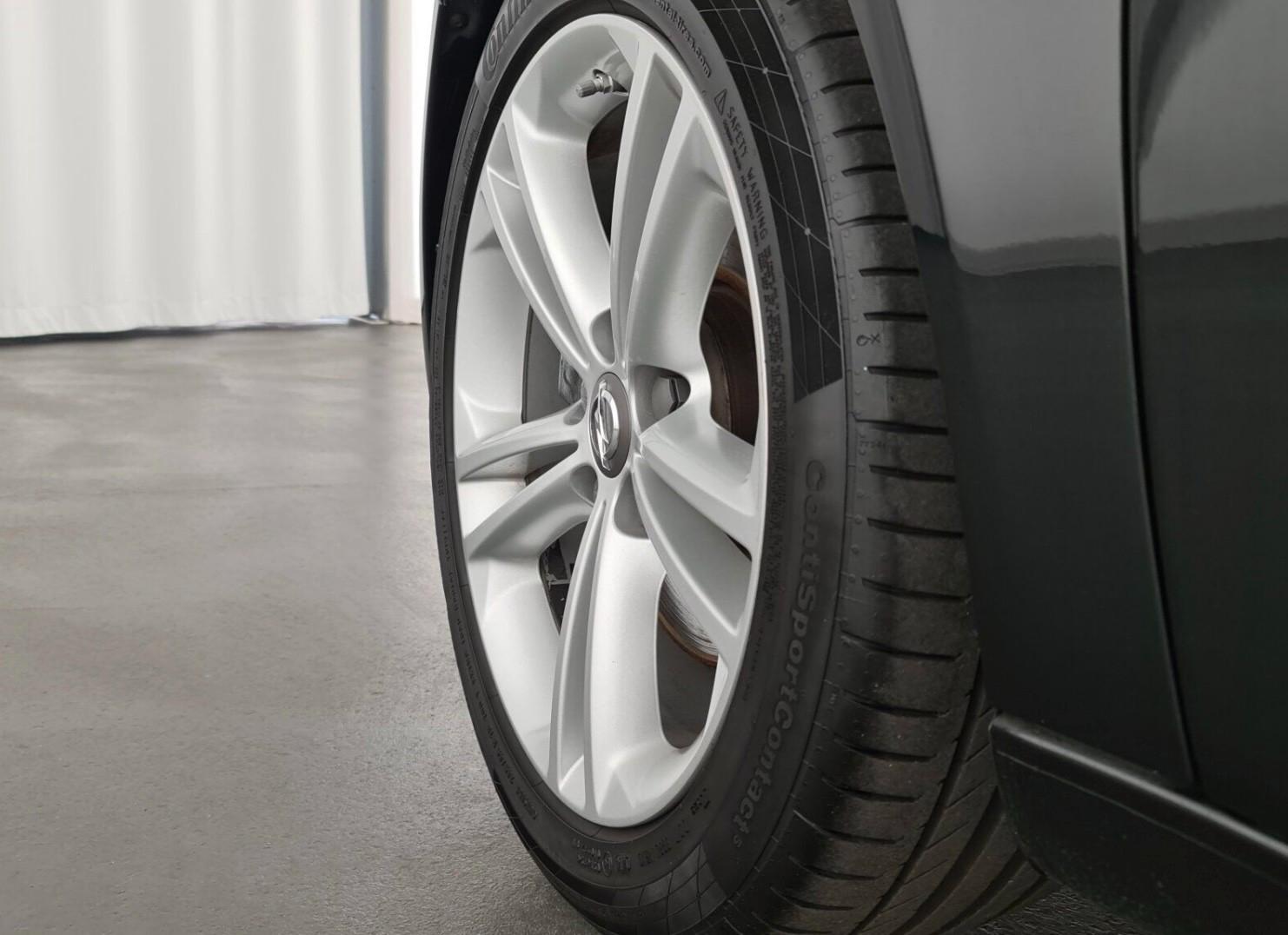 Opel Insignia 2011 — photo 6
