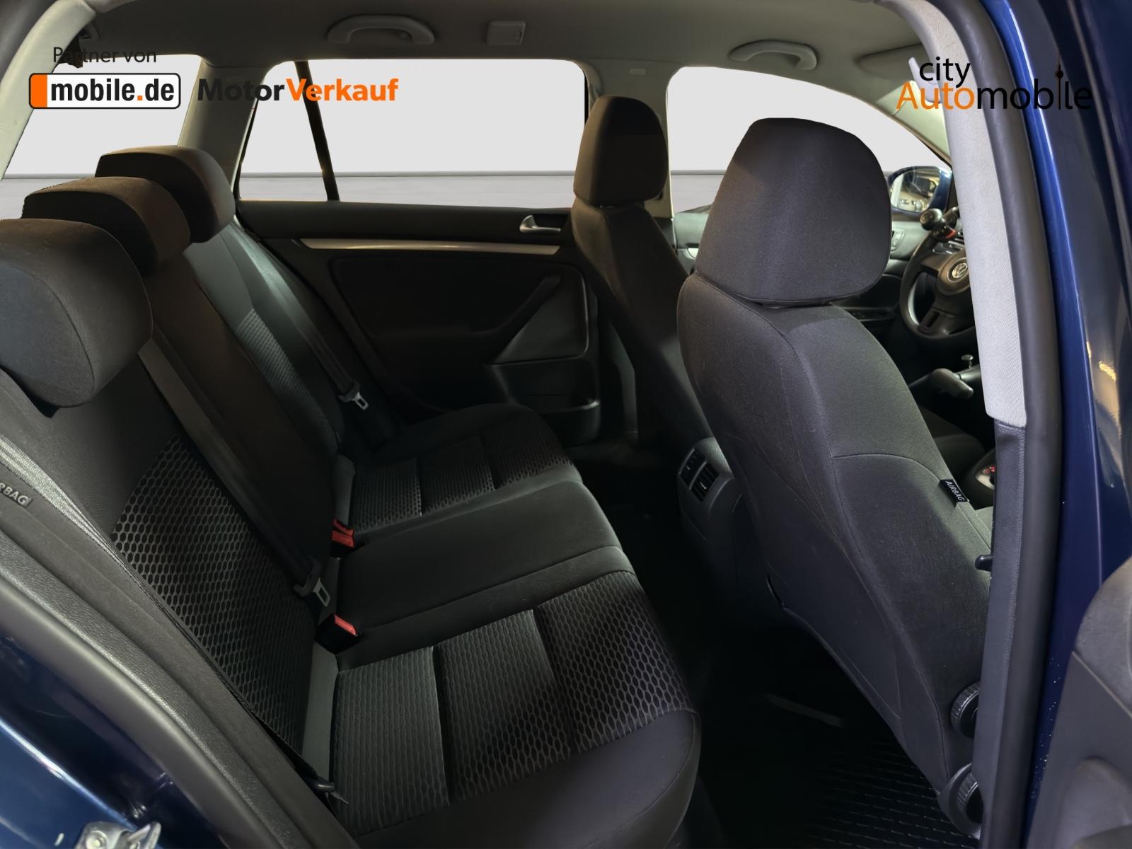 Volkswagen Golf 2011 — photo 21