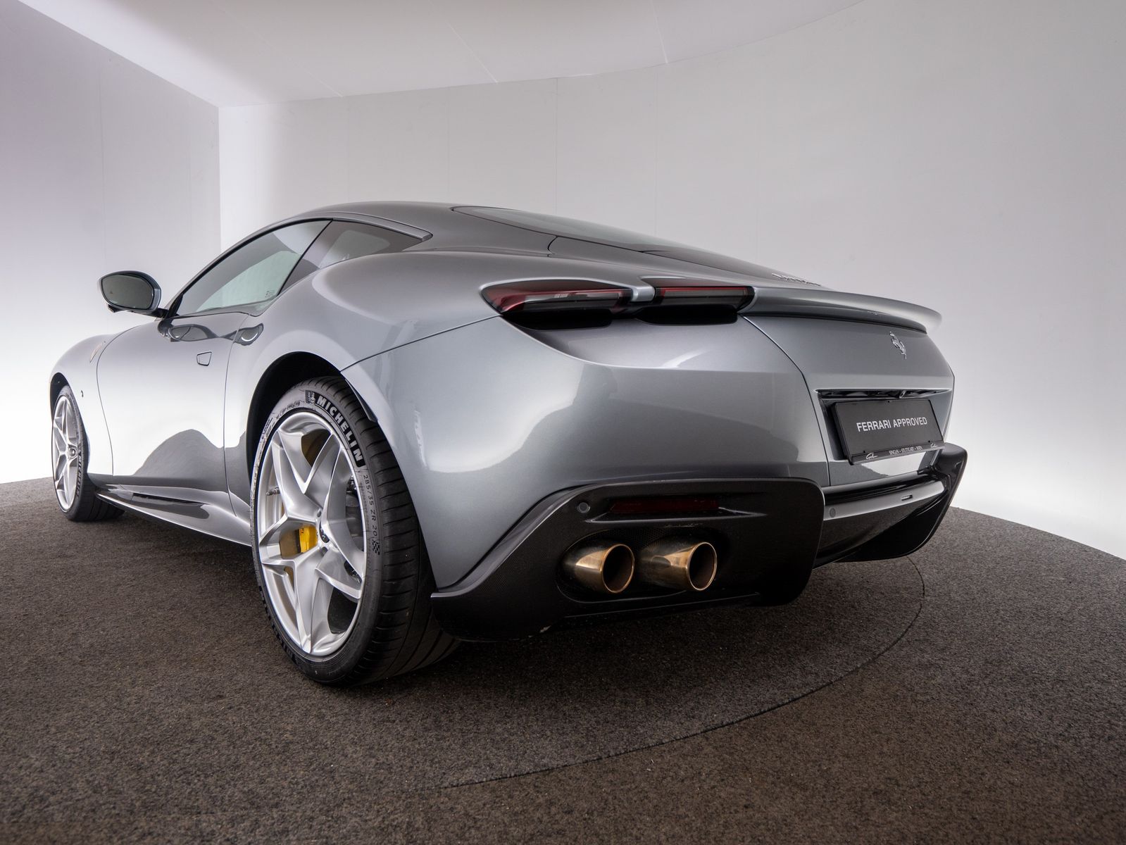 Ferrari Roma FERRARI SINGEN foto 19
