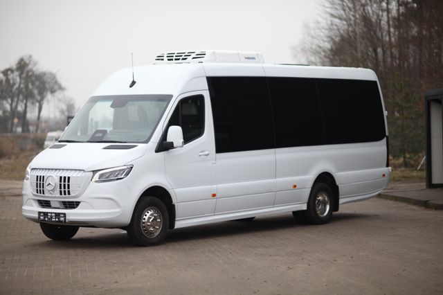 Mercedes-Benz Sprinter 519 TOURIST XL / 21 to 24  Seats!