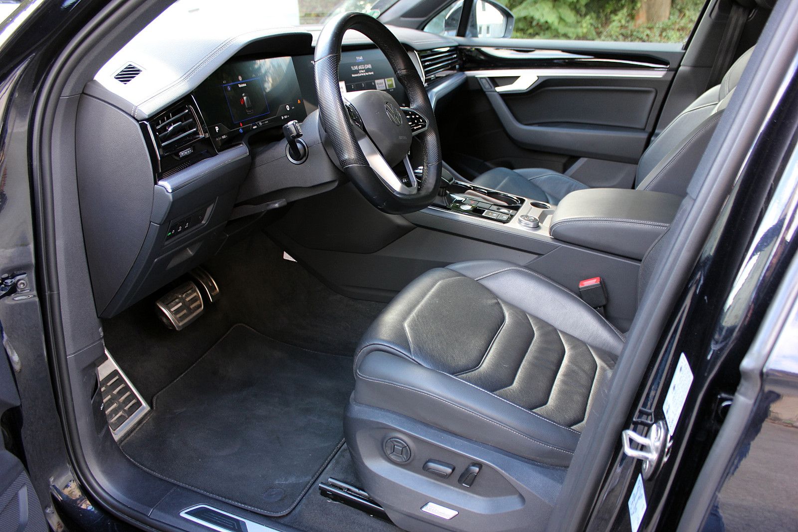 Volkswagen Touareg R-Line 4Motion LEDER PANO HUD AHK 20 foto 8