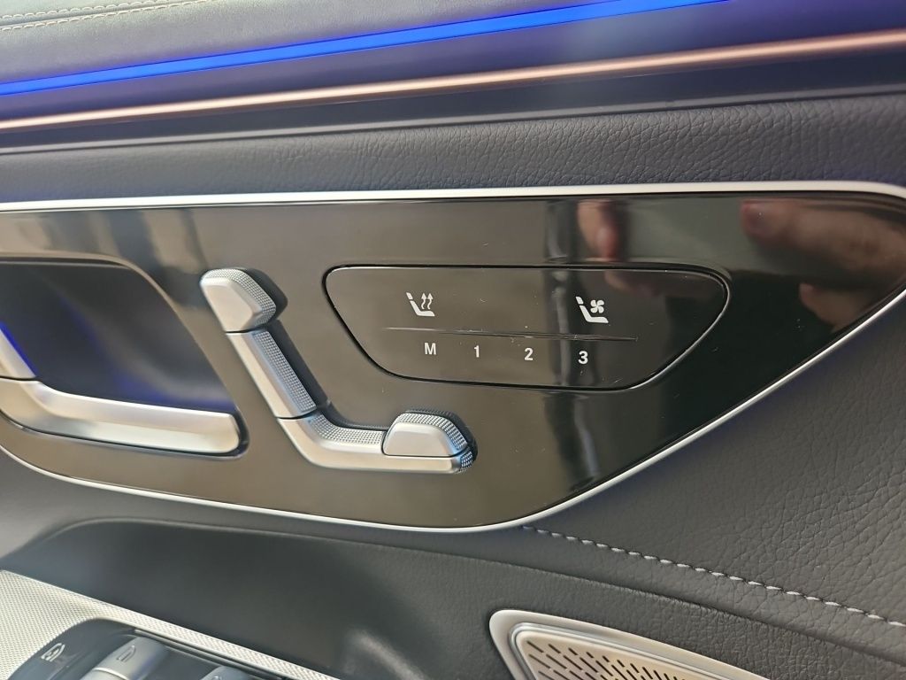 Fahrzeugabbildung Mercedes-Benz EQE 350+ AMG Distronic+ AHK Sitzklima Burm. 360°