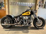 Harley-Davidson Heritage Custom Bike - CHOPPER CUSTOM BIKE