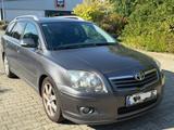 Toyota Avensis 2.0 D-4D|Euro4|1Hand|Klima| - Toyota Avensis in Essen