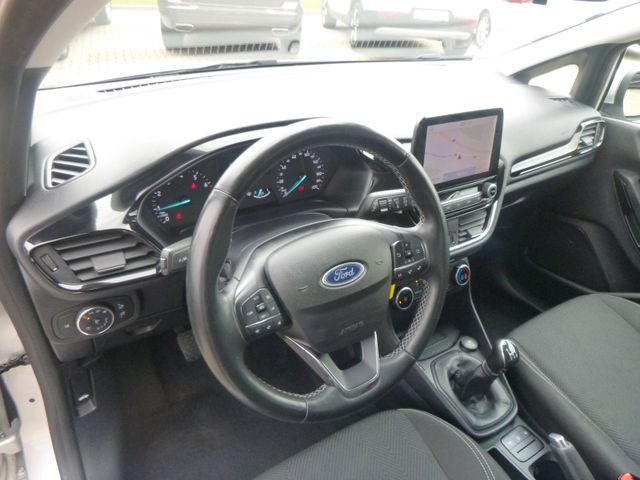 Fahrzeugabbildung Ford Fiesta 1,1 Cool & Connect >NAV/LED/SHZ/PDC<